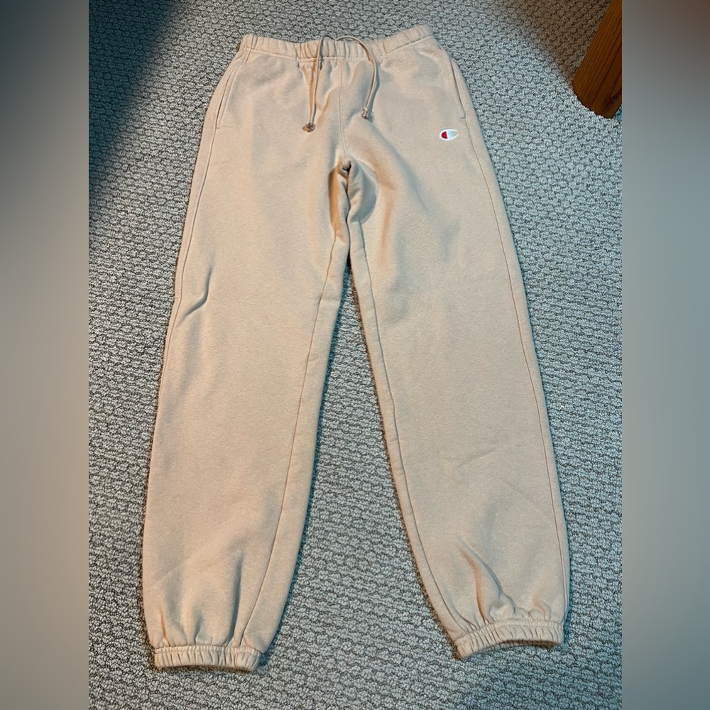Champion. Small. Tan